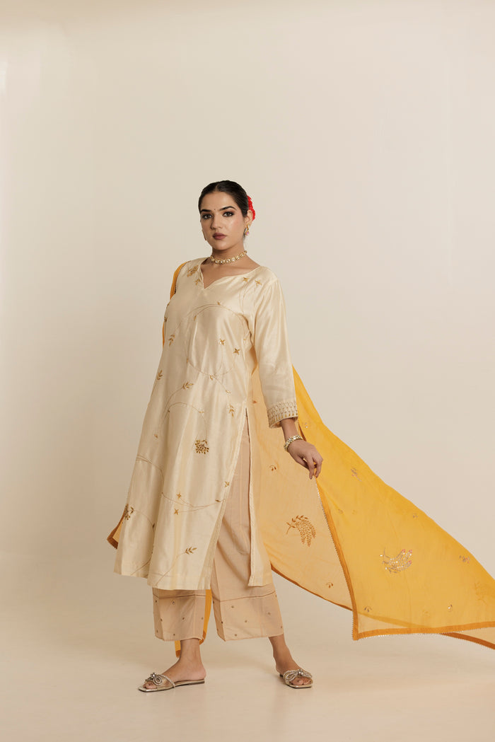 Ivory Gold Gota Patti Embroidered Chanderi Kurta Set