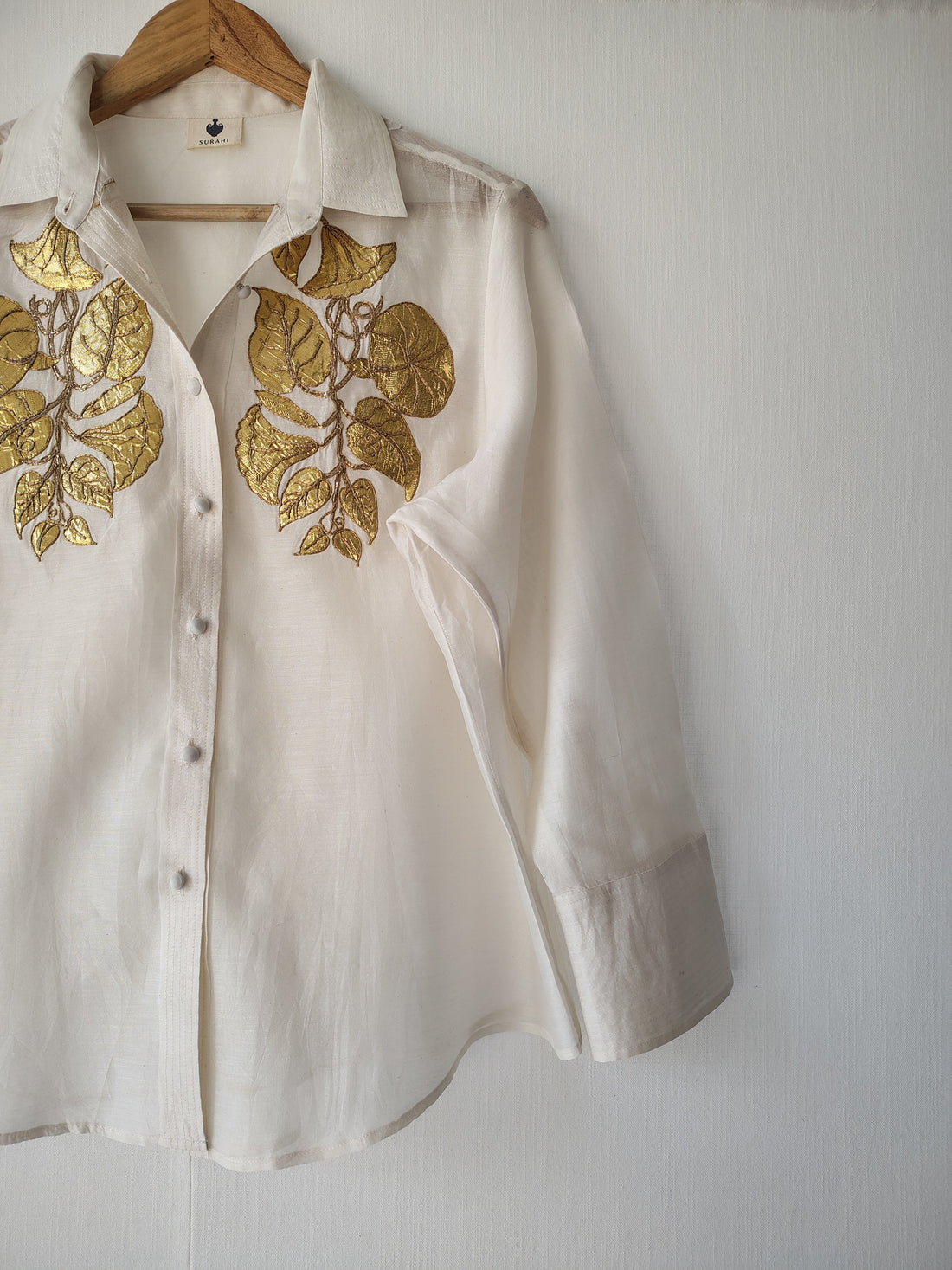 Retro Gota Shirt Golden