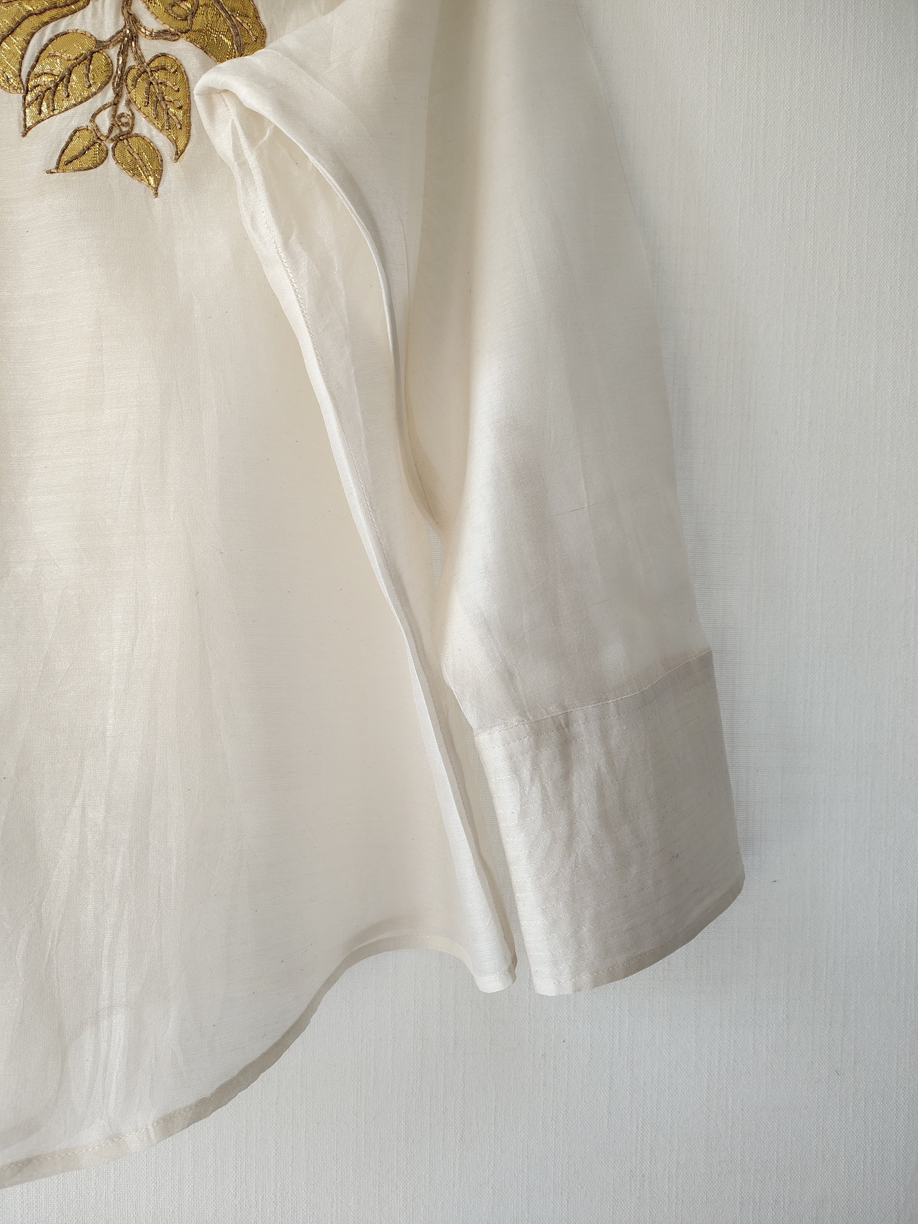 Retro Gota Shirt Golden