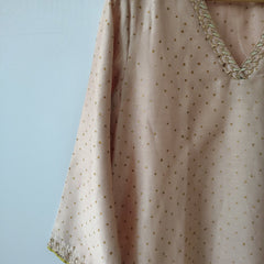 BEIGE KURTA WITH GOTAPATTI 